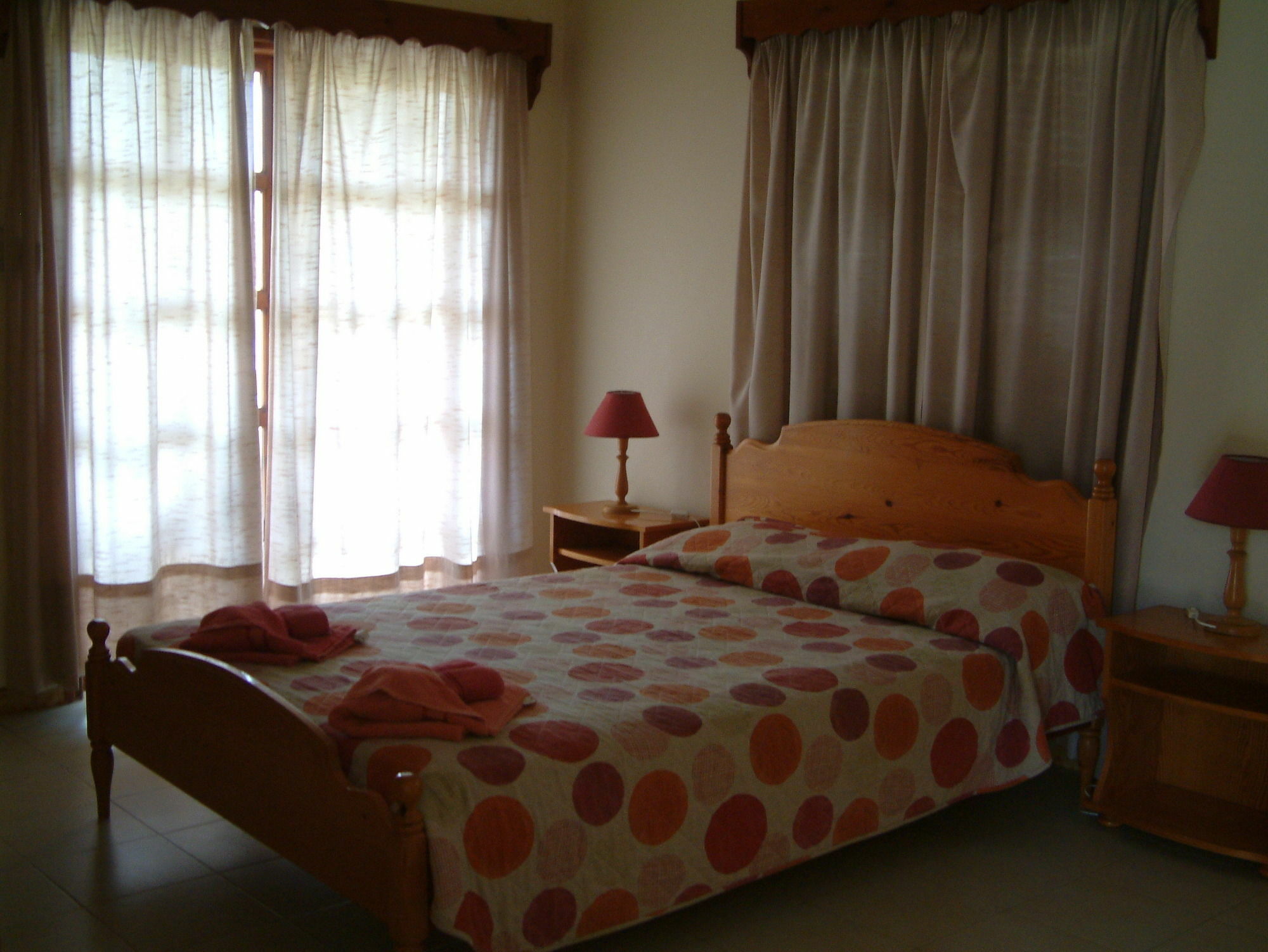 Pelekanos Apartments Пісурі Екстер'єр фото